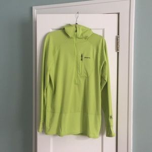 Patagonia Men’s R1 Hoodie